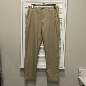Boys Under Armor golf pant dri fit. EUC. Youth Large with adjustable waist.